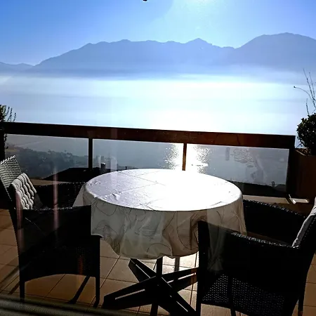 C12 Apartment *